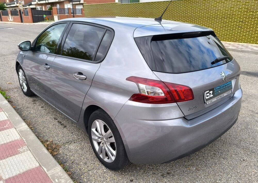 PEUGEOT 308 Style 1.6 BlueHDi