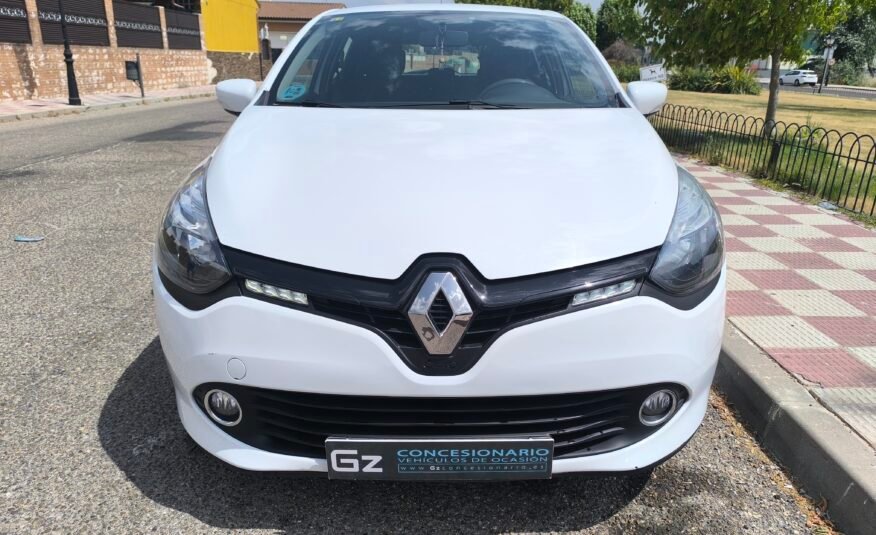 RENAULT Clio Authentic 1.2 16v 75cv