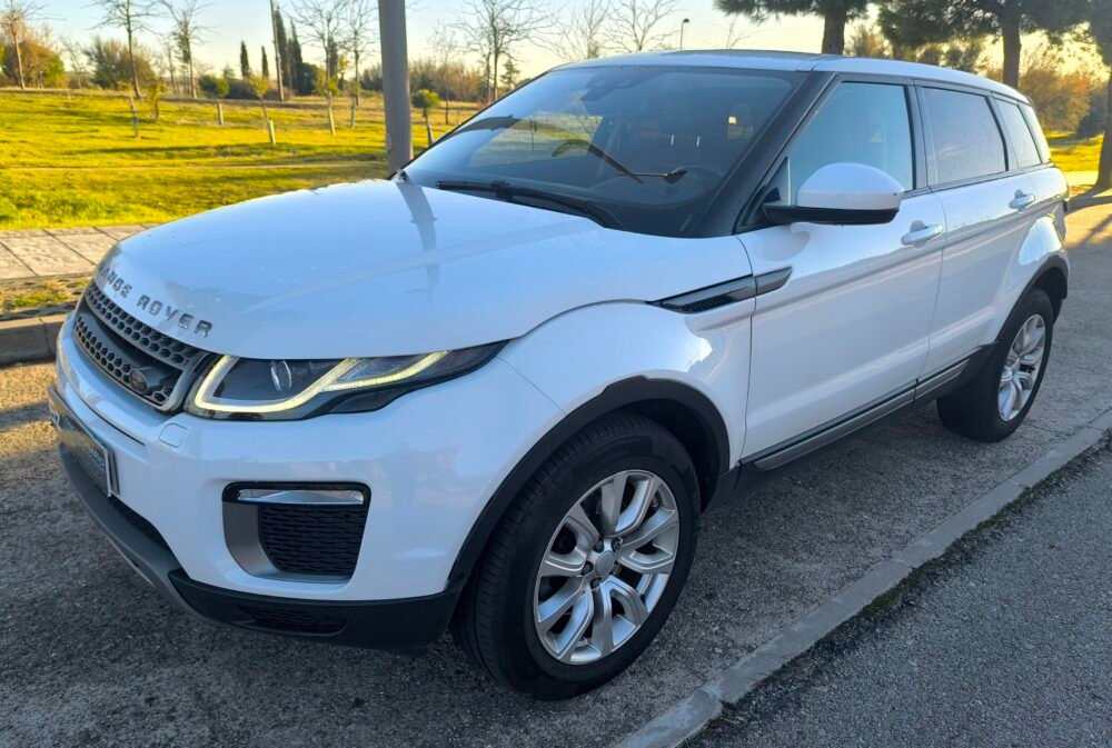 LAND-ROVER Range Rover Evoque 2.0L TD4 150 SE 4×4