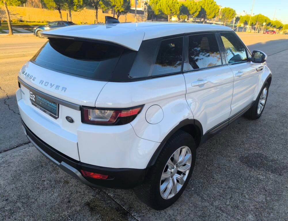 LAND-ROVER Range Rover Evoque 2.0L TD4 150 SE 4×4