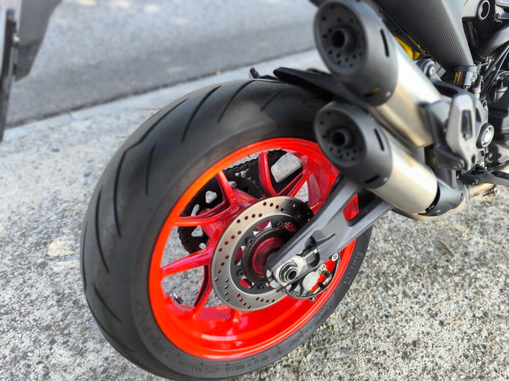 Ducati Monster + 937