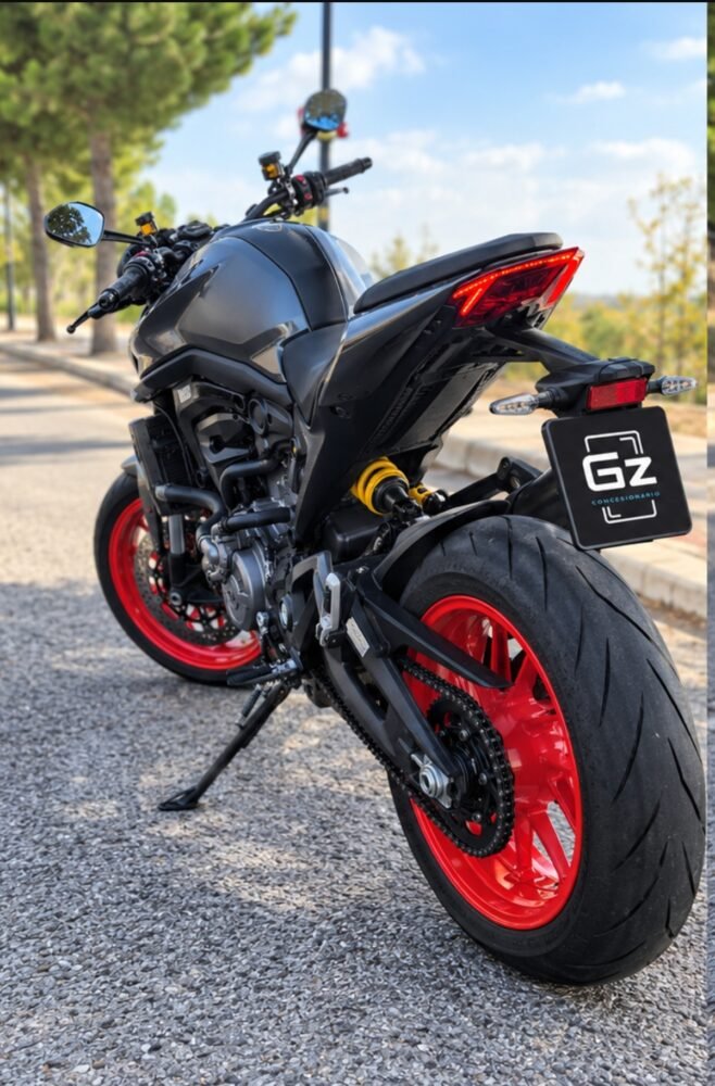 Ducati Monster + 937